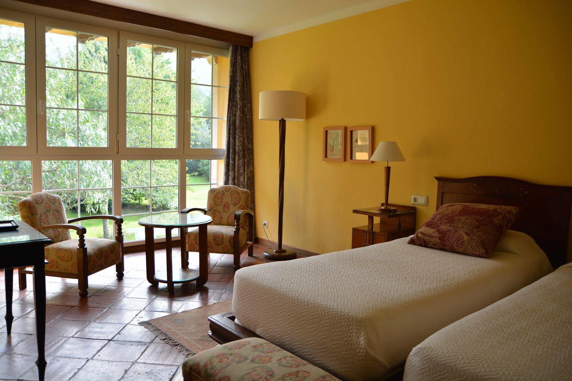 El Habana Llanes Hotel La Pereda de Llanes Екстериор снимка