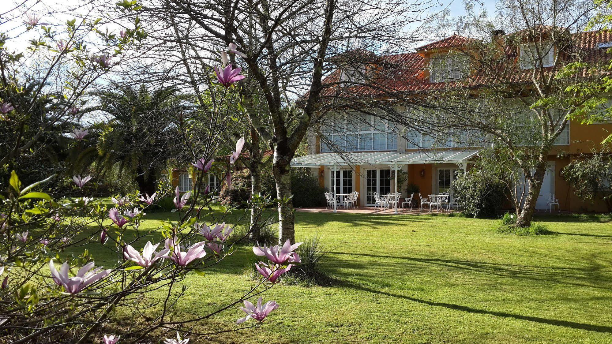 El Habana Llanes Hotel La Pereda de Llanes Екстериор снимка